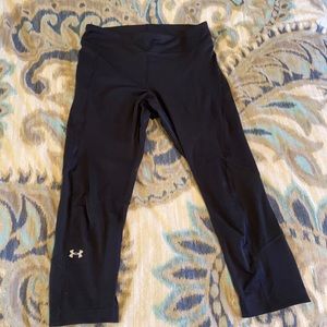 Under Armour heat gear leggings. Size small.